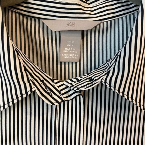 H&M Long Sleeved Back And White Striped Blouse Top - Picture 6 of 6